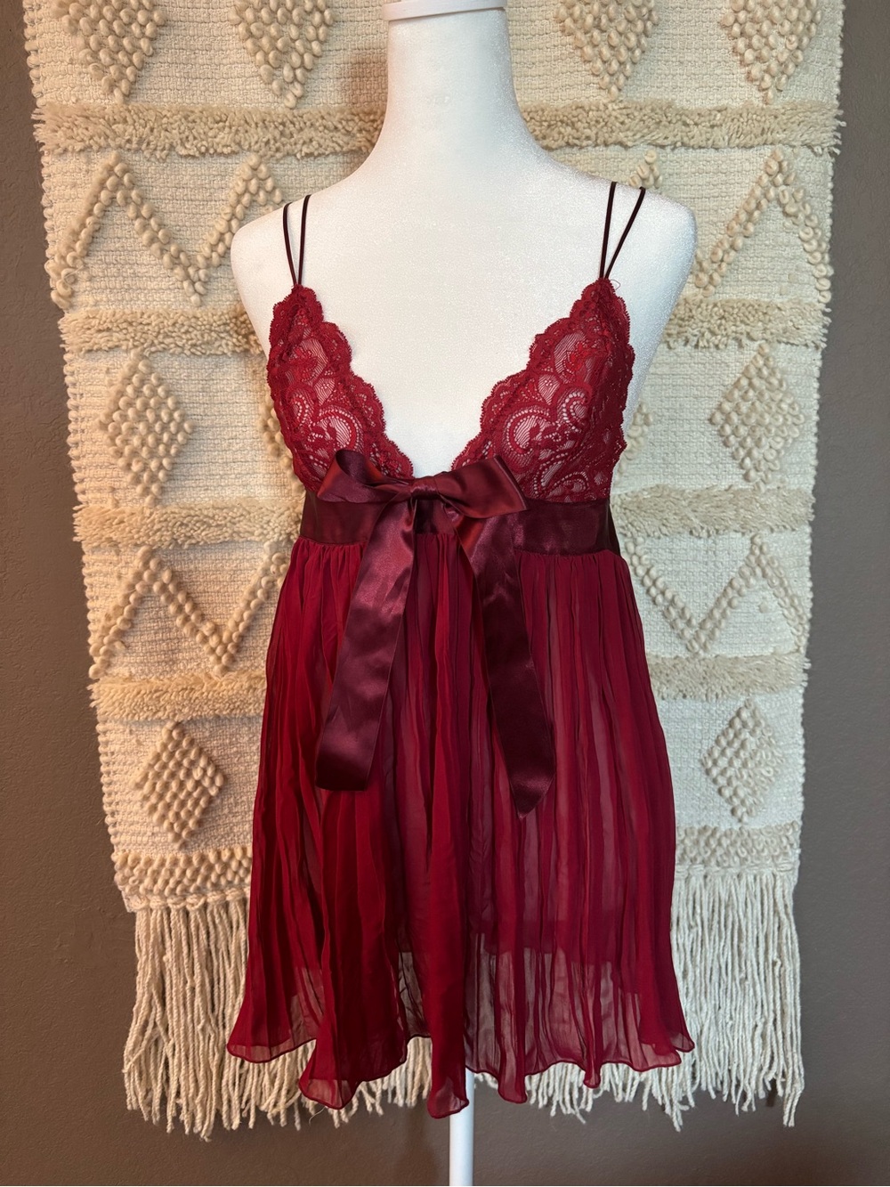 Victoria’s Secret Burgundy Lace Babydoll Lingerie Top Size Small